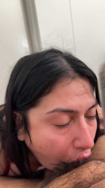 Latinas love sucking