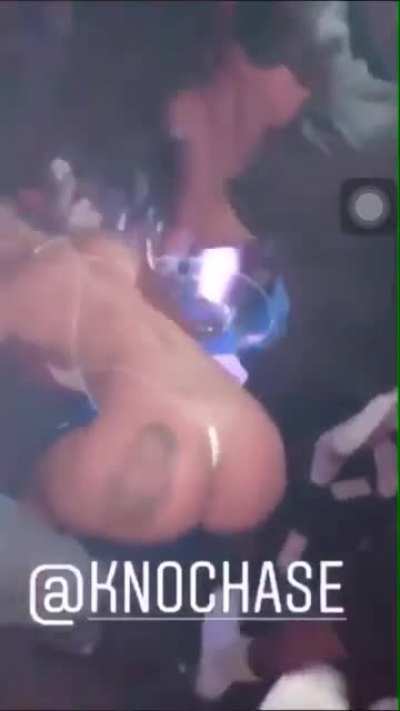 🍑