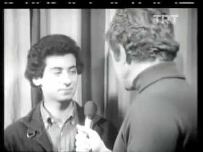 biz normal türkçeyi zor konuşuyoruz adam tersten müthiş konuşuyor (ESAT ALKAN)