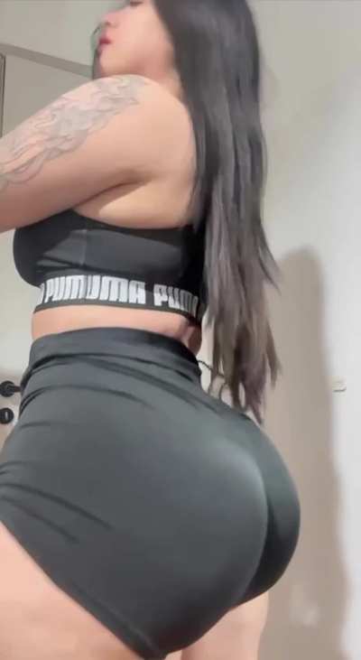 This girl is really dirty because of her farts