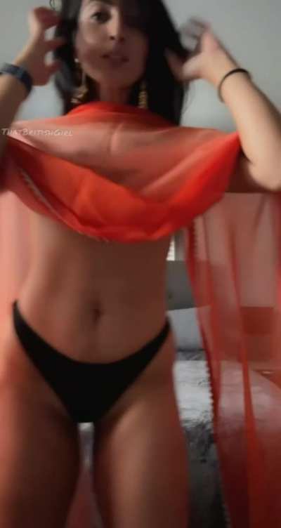 Bite my nipples through my dupatta 🥵