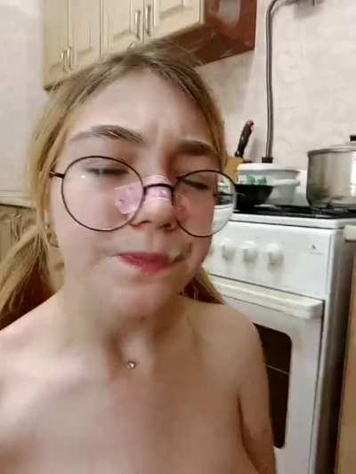 I hate cum 🙈