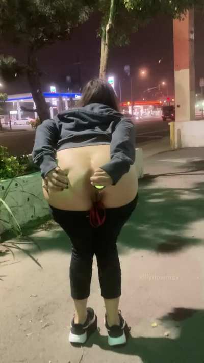 My ass lights up the night @xlil<wbr>yflow<wbr>ersx1