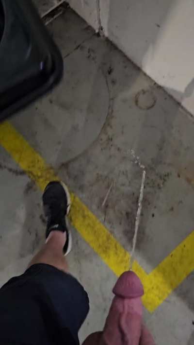 Walking piss