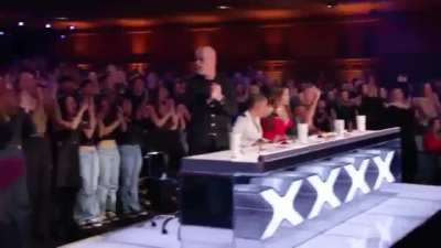 Unreal Receives A GOLDEN BUZZER From Howie Mandel For Their Scary-Good Audition | AGT 2025