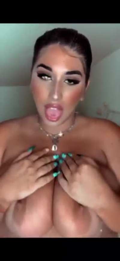 NATALIA LOZANO