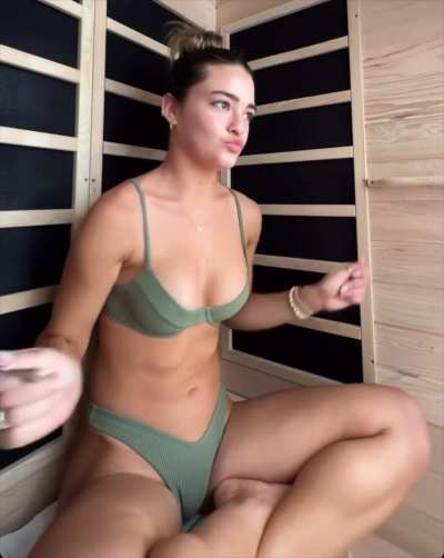 Shaking tits