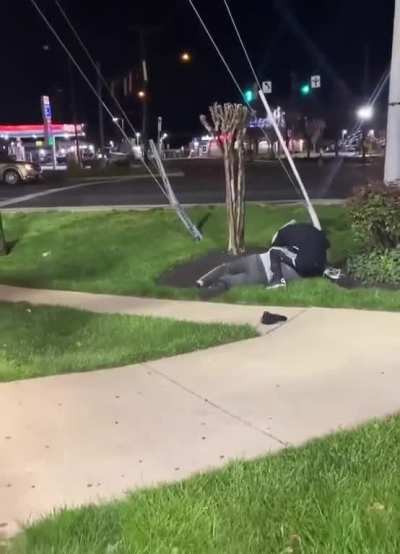 He rammed his truck into Temple Hills, MD restaurant 🤦‍♂️