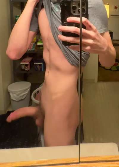 any moms like it huge