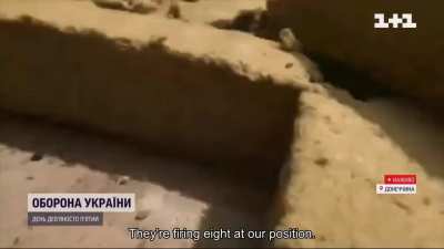 A Ukrainian reporter came under shelling live on air. [subbed]