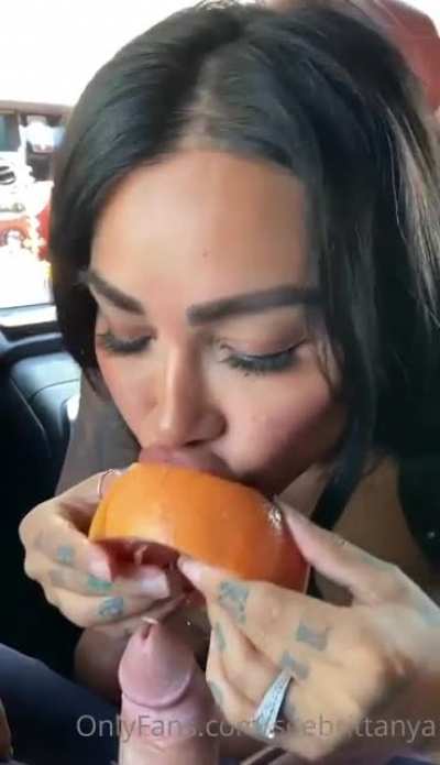 Sexy Latina With Tattoo’s Giving A Blowjob With A Grapefruit