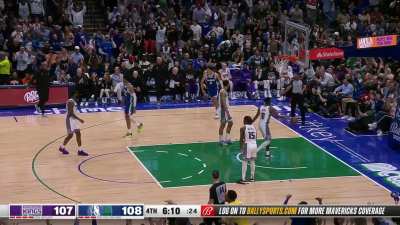[Highlight] Kyrie hits back to back buckets to take the lead