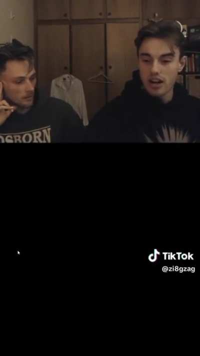 Two top-tier Geoguessr players guessing a location from anywhere in the world in 0.1 seconds, the information retention is insane