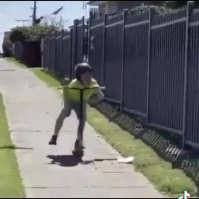 One of the best videos on the internet to this day 🛴🕊