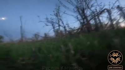 Head-cam footage from a Ukrainian soldier clearing Russian trenches near Klishchiivka (south of Bakhmut)