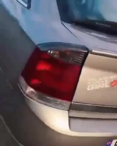 Solo las mujeres pueden pasar 🥵😍