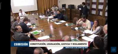 Boric cayendo en el audio de los gemidos en plena sesión
