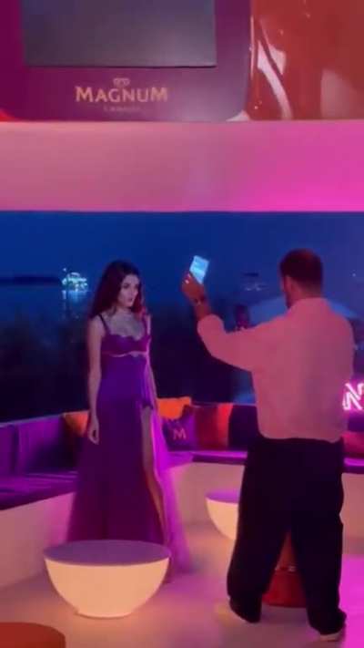 Hande Erçel