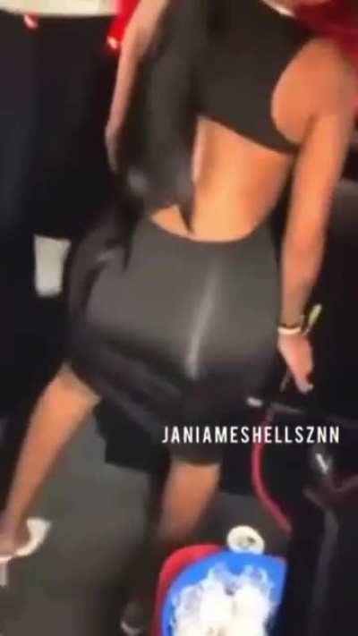 🍑🖤