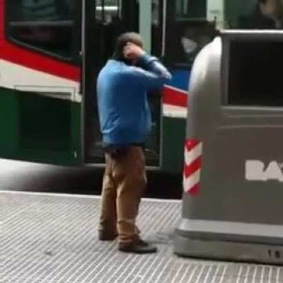 Peeing face wash