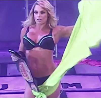 Trish Stratus