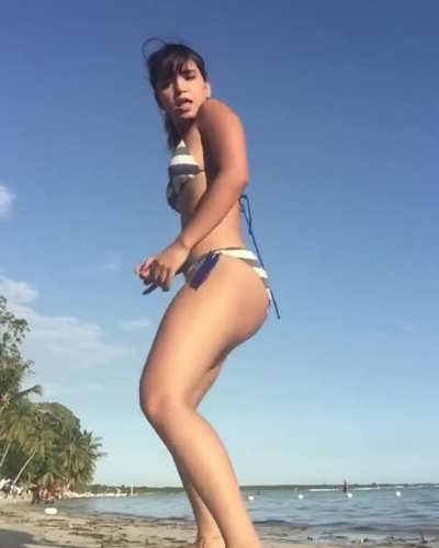 😳