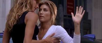 Gisele Bundchen & Jennifer Esposito