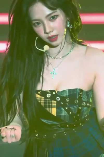 in4m0 hmm karina