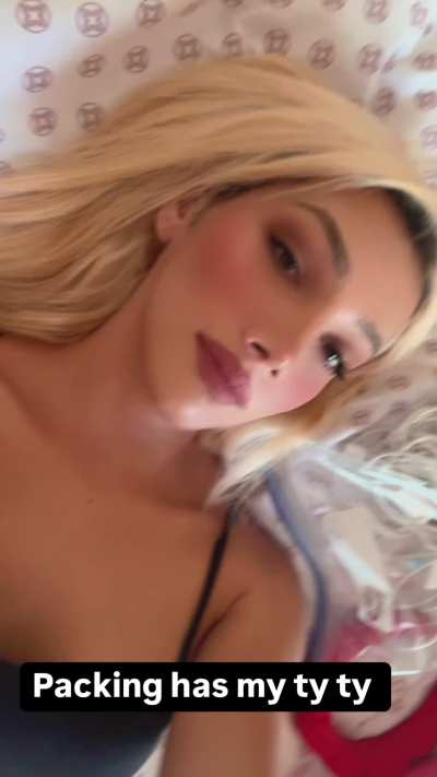 Say YES if you are down to fuck a trans like me 👅🤗💖