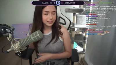 I don't wanna be that guy, but Pokimane be sitting thick..