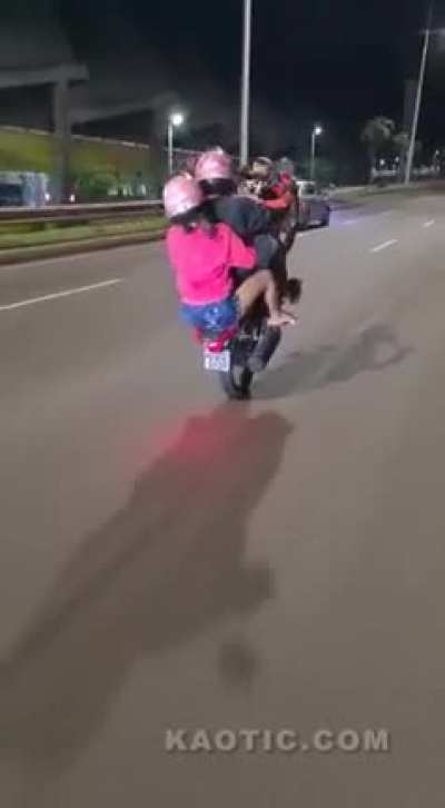 Guy being a wheelie big idiot while trying to show-off
