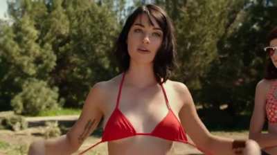 Cortney Palm in zombeavers(2014)