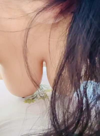 Titty dance