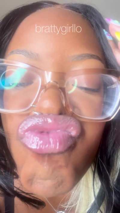 kissing you with your musty sweaty stanky nut + my smelly spitty morning breath all over my lips bc you’re nasty