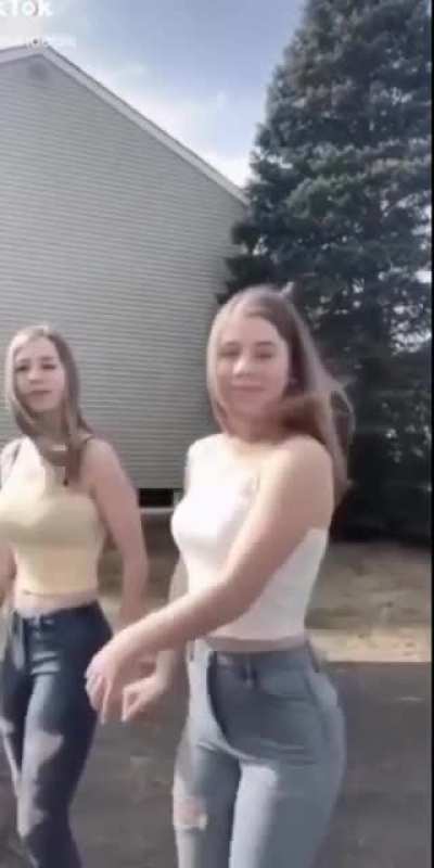 Haylees phat juicy ass - FAP edit (part 3)