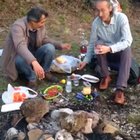 koskoca john lenon mezarından çıkıp bu guruba katılmış