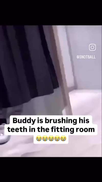 Wordington Fitting Room Brushing
