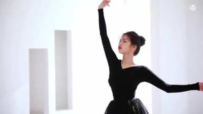210329 - Ballerina Sana