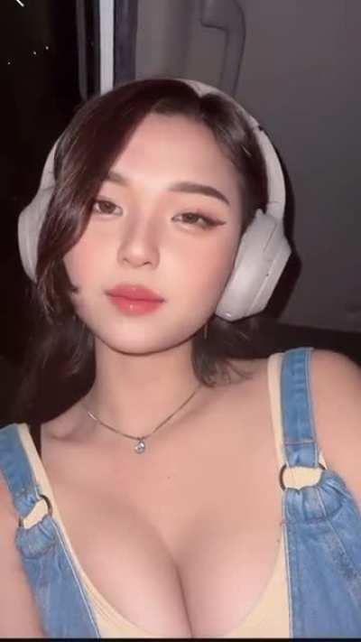 Jeila Dizon