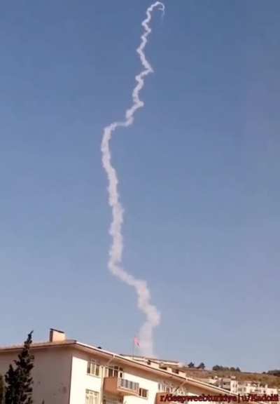İlk S-400 füzesi atışı gerçekleşti.