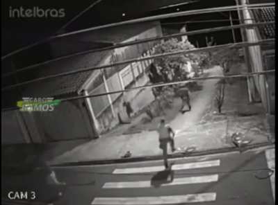 guy runs from cops as cat runs from dog as man runs from wife…