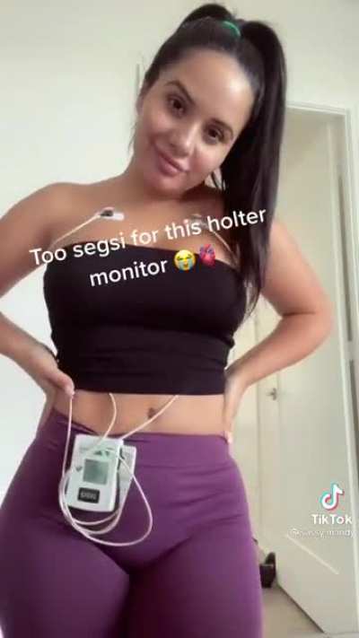 😈
