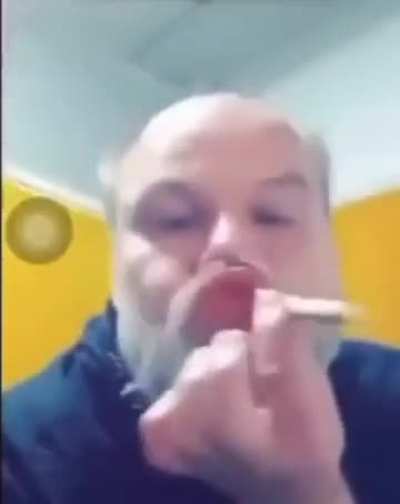 Juhani on stoner??