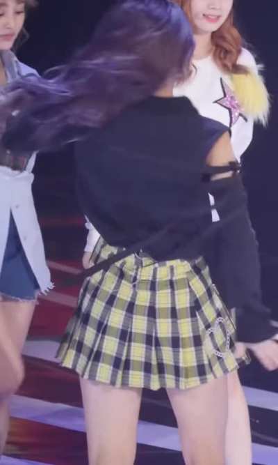 Tzuyu ass twice GIF by Voodoo