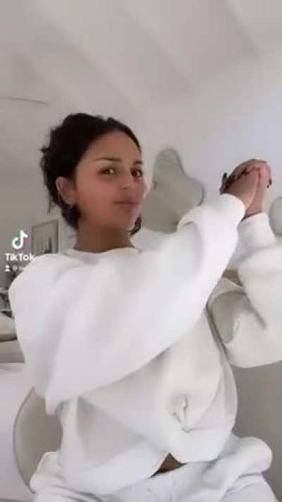 smack! (reveal)