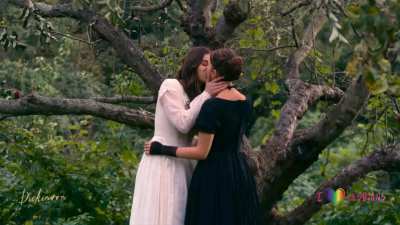 Dickinson: Hailee Steinfeld & Ella Hunt - (s01e01) - *AI ENHANCED*