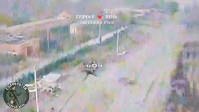 Russian FPV drones hit and destroy two Ukrainian T-64BV tanks, north of Chasiv Yar and in Vovchansk