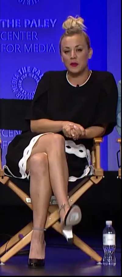 Leggy on stage