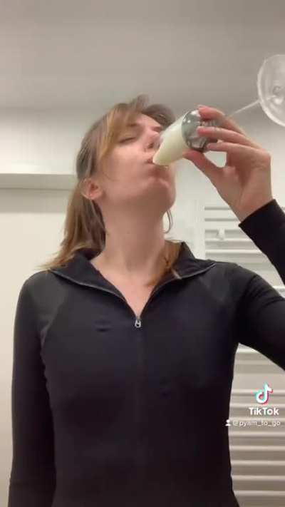 Why you should drink milk🥛