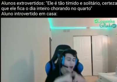 É isso aí que os alunos pensam de mim na escola